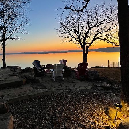 Blufftop Cabin Retreat Hot Tub And Fall Views! Villa Canadian Exterior foto