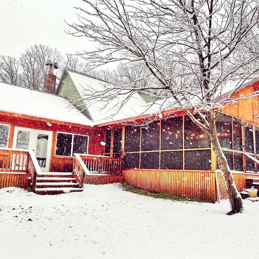 Blufftop Cabin Retreat Hot Tub And Fall Views! Villa Canadian Exterior foto